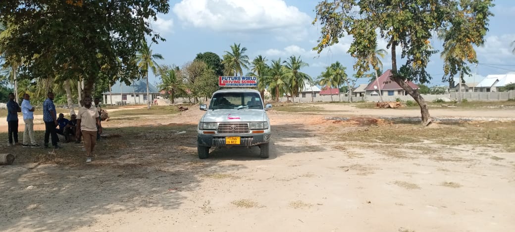 Udereva wa Awali(Basic driving course)